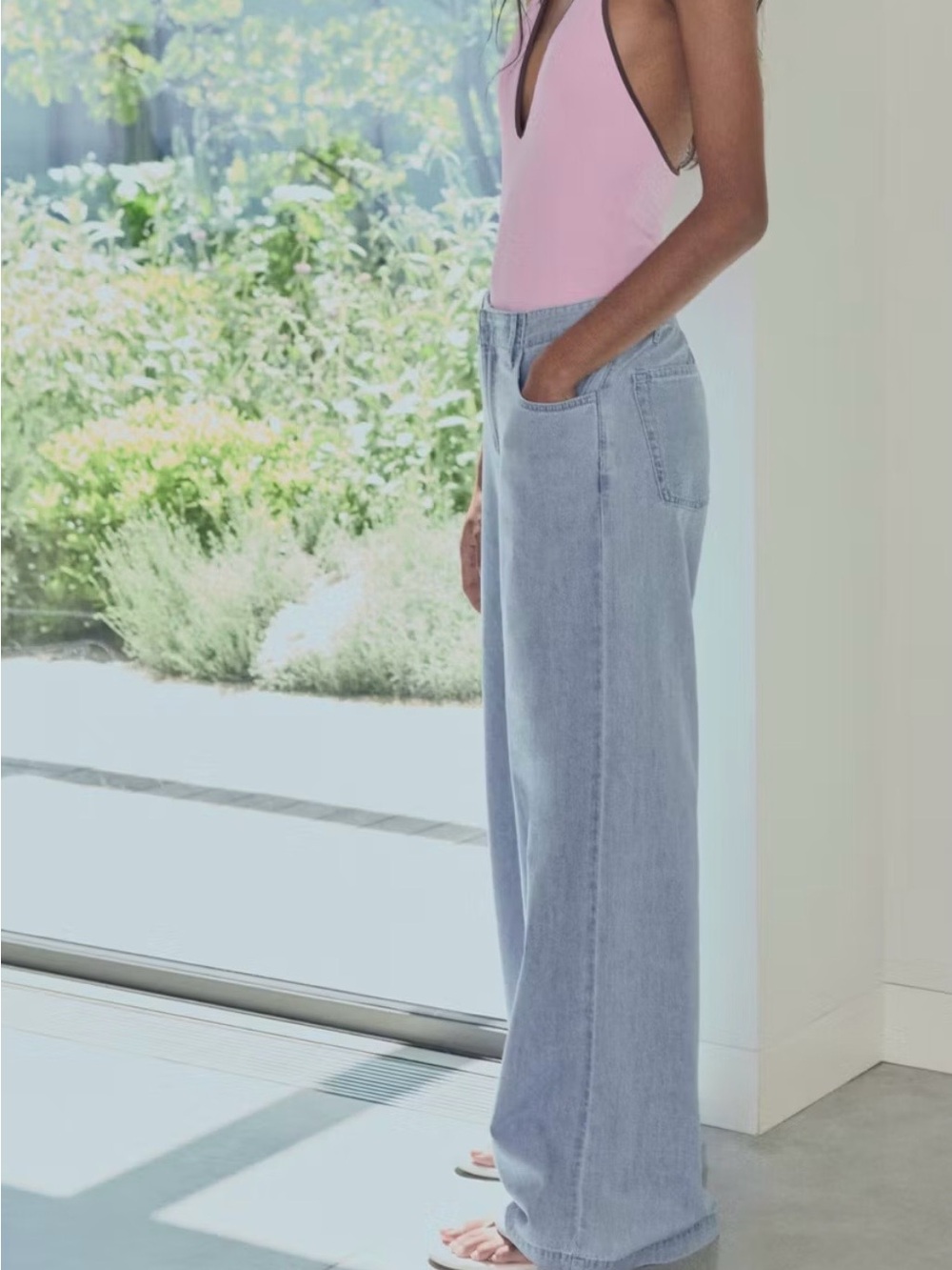 Mango Mid-Rise Wide Leg Denim Trousers – Light Blue – New Without Tags Size 4